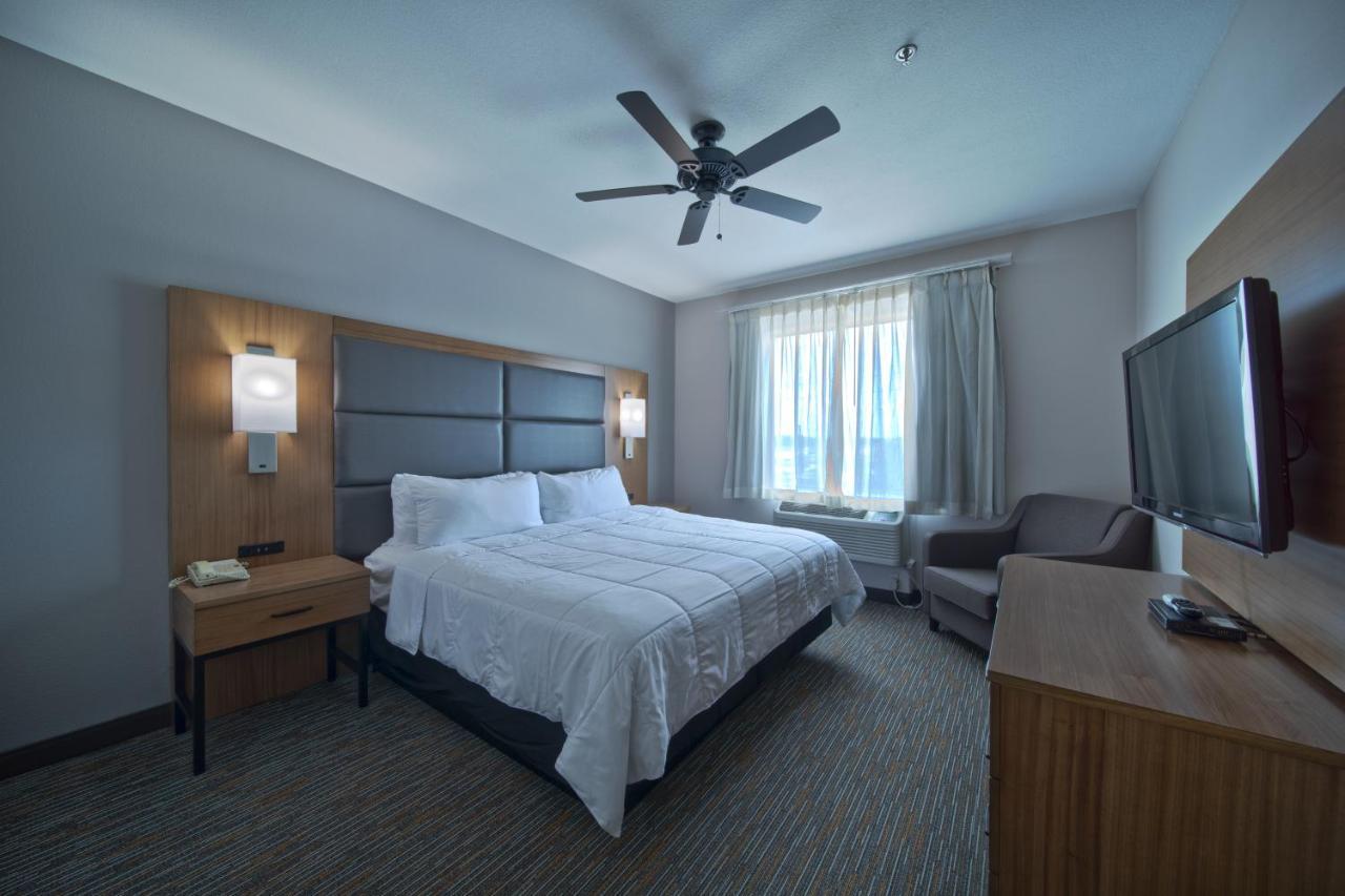 Отель Wingate By Wyndham Houston Bush Intercontinental Airport Aldine Экстерьер фото