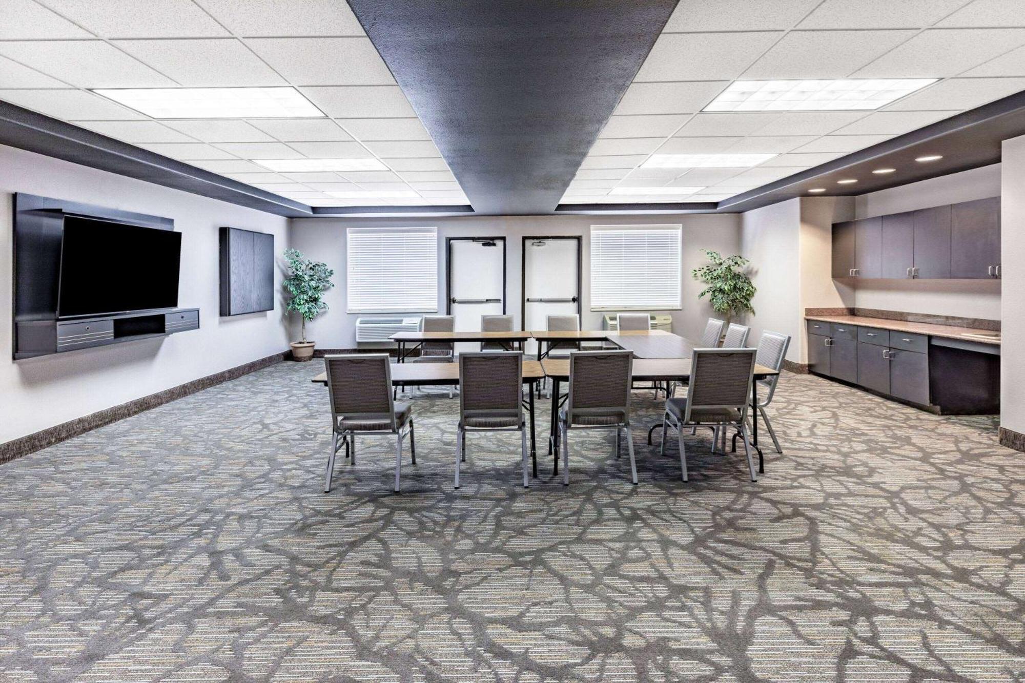Отель Wingate By Wyndham Houston Bush Intercontinental Airport Aldine Экстерьер фото